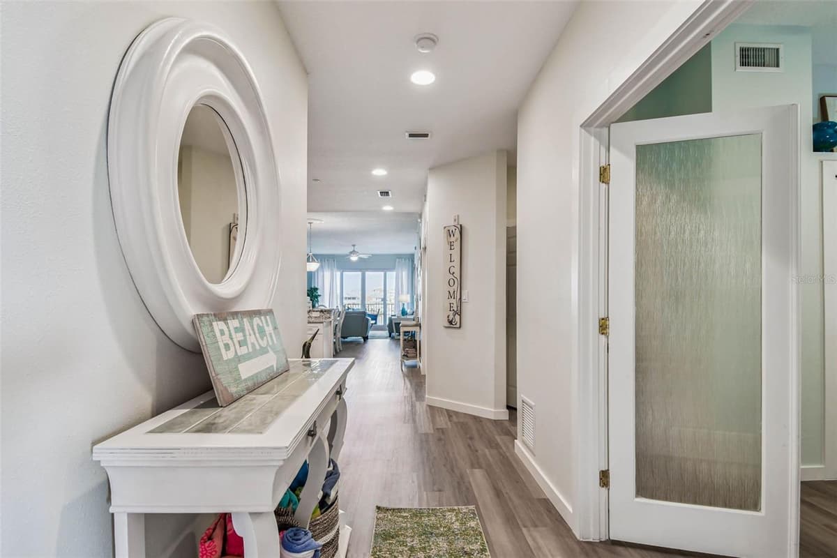 530 GULFVIEW BOULEVARD — photo 2 of 42