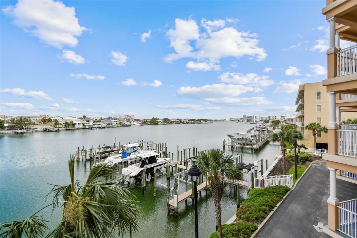 530 GULFVIEW BOULEVARD — photo 31 of 42