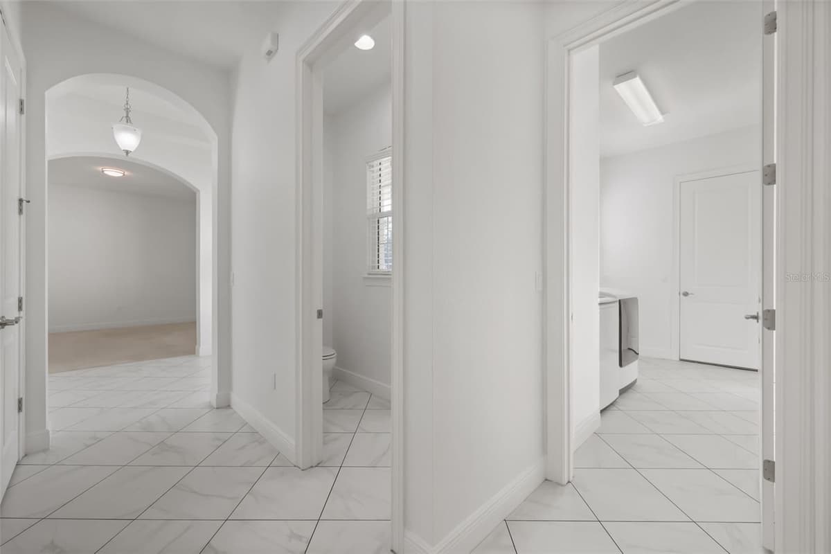 171 BIRCHMONT DRIVE — photo 30 of 52