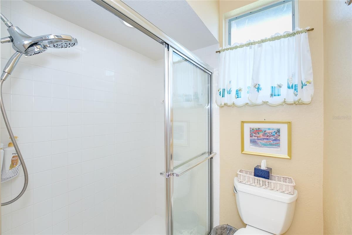 6700 GREENVIEW LANE — photo 38 of 62