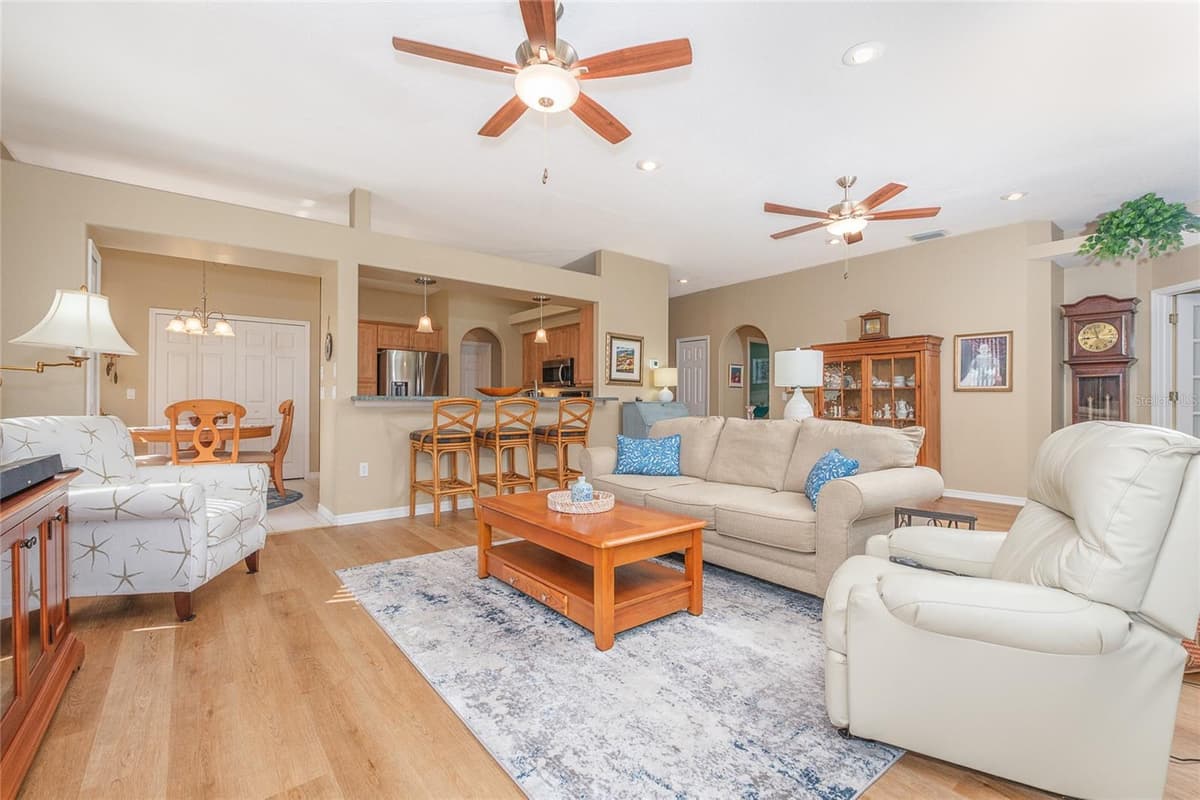6700 GREENVIEW LANE — photo 9 of 62