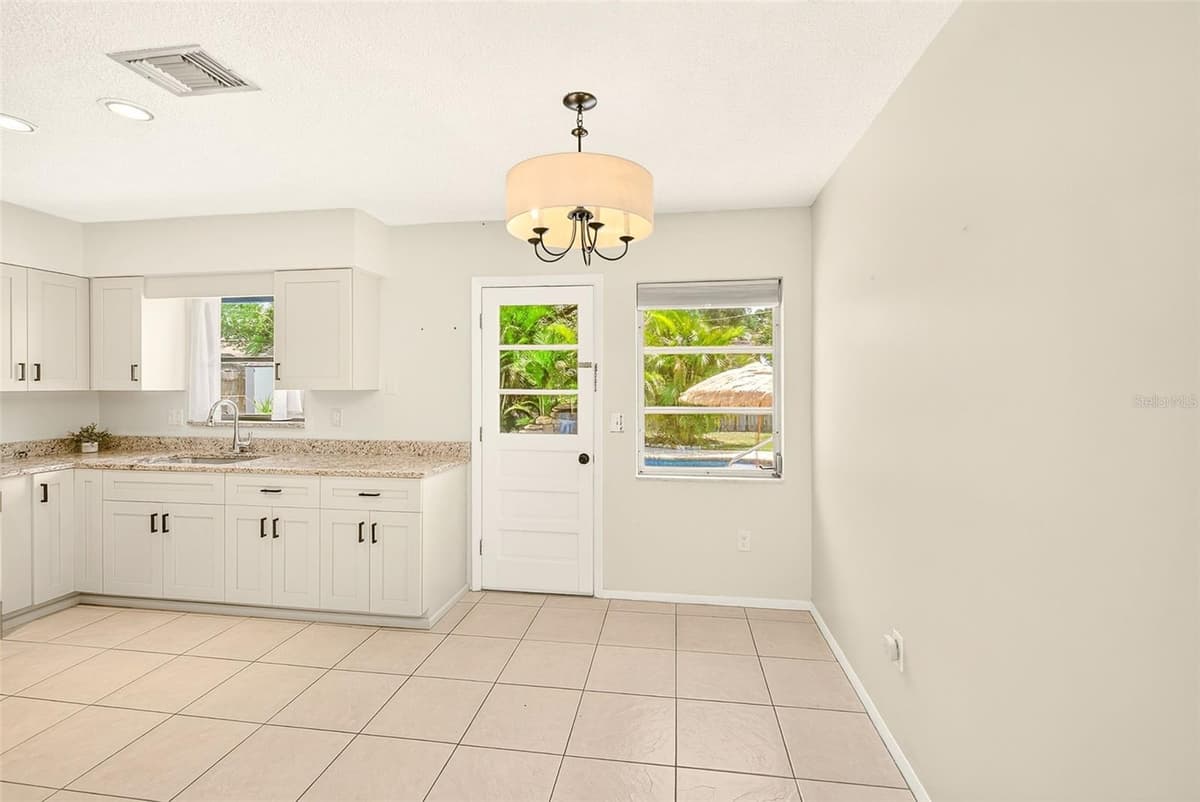 929 BRITTON STREET — photo 9 of 39