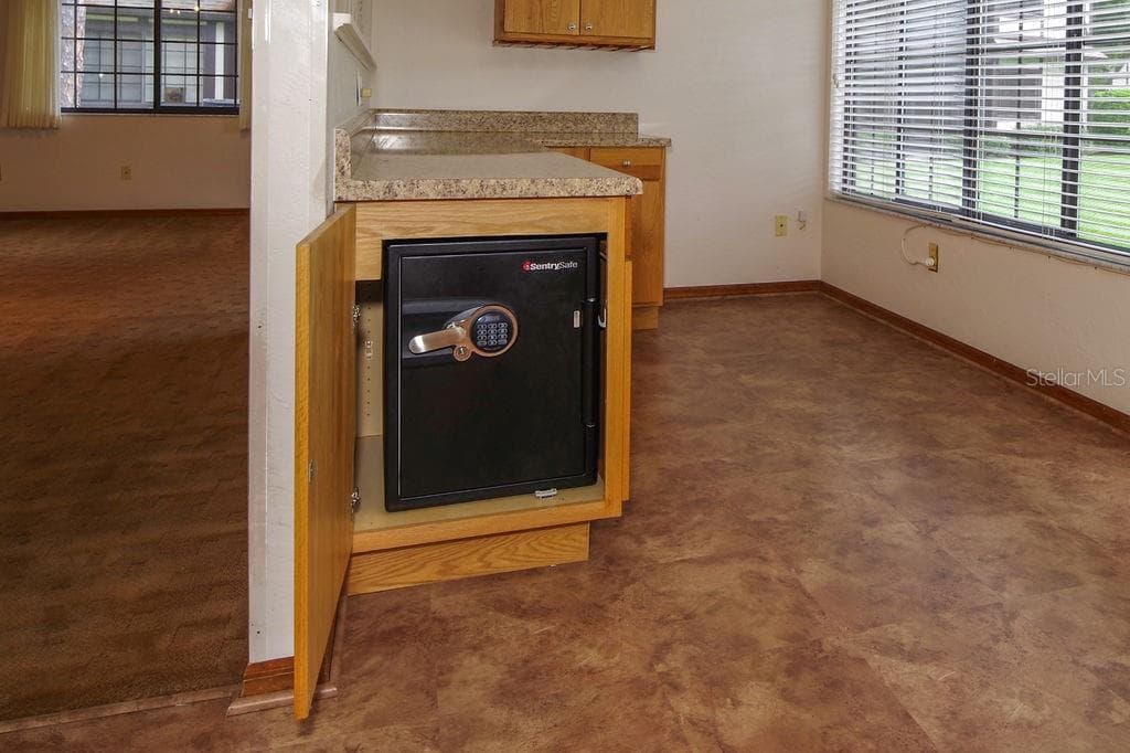 630 GREENWOOD MANOR CIRCLE — photo 17 of 46