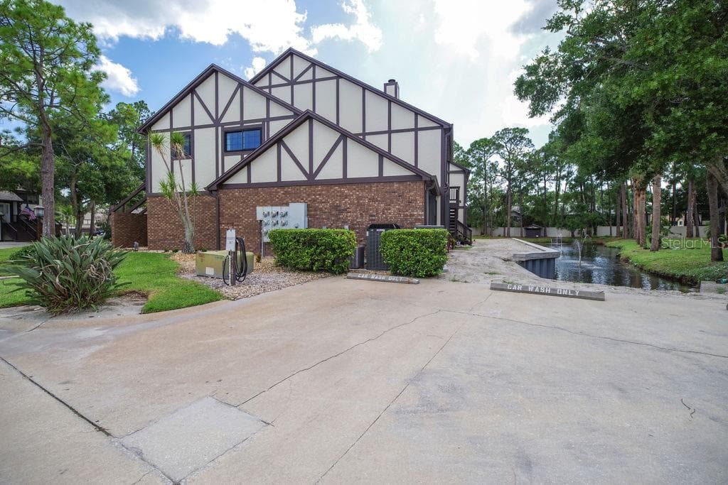 630 GREENWOOD MANOR CIRCLE — photo 43 of 46