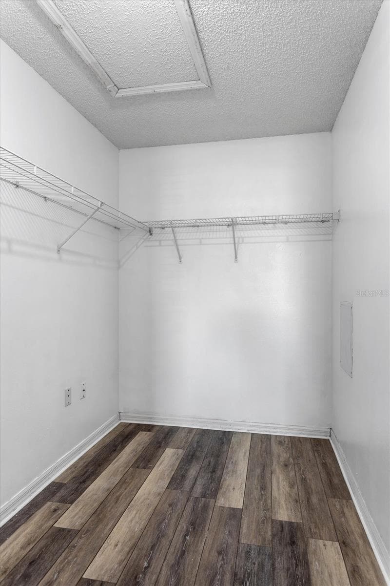 1892 MONTEBELLO AVENUE — photo 16 of 26