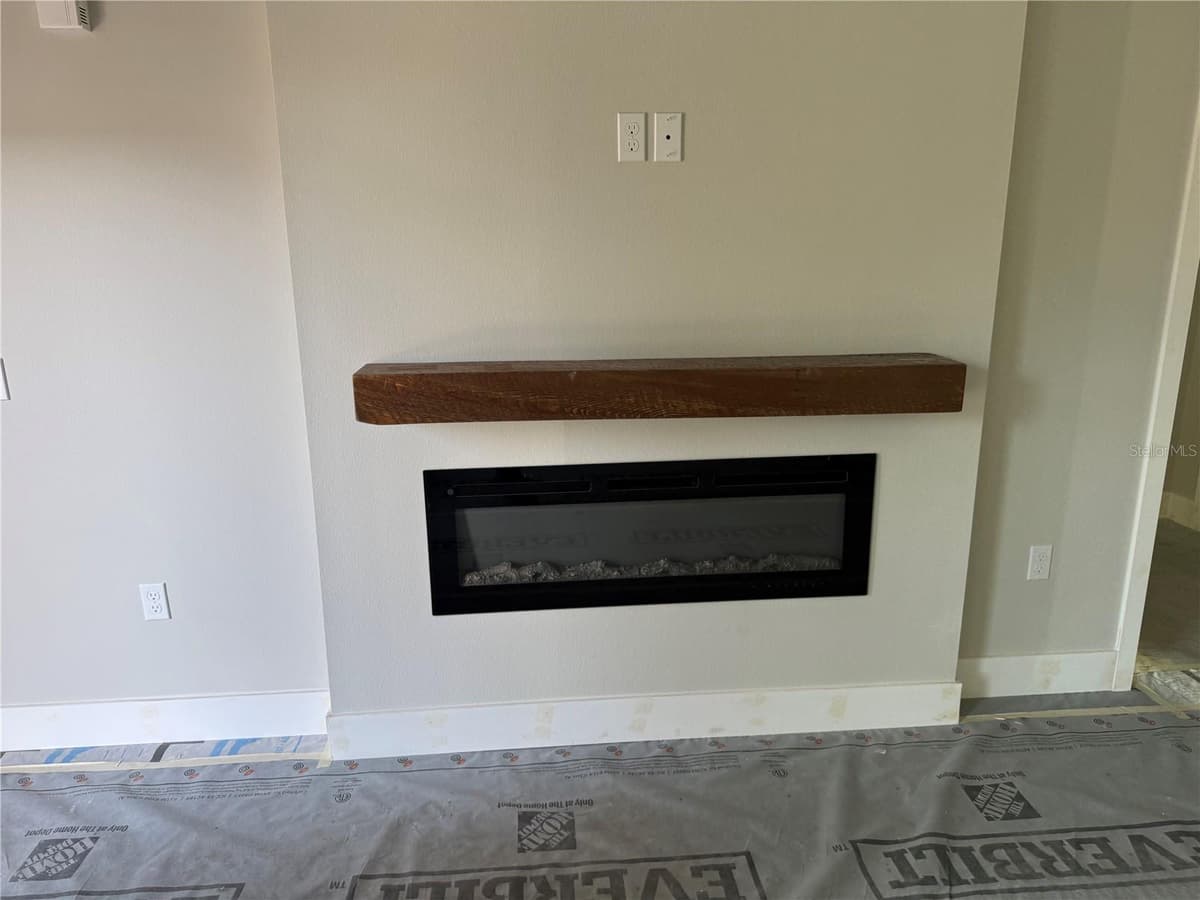 62 EMERSON DRIVE — photo 3 of 5