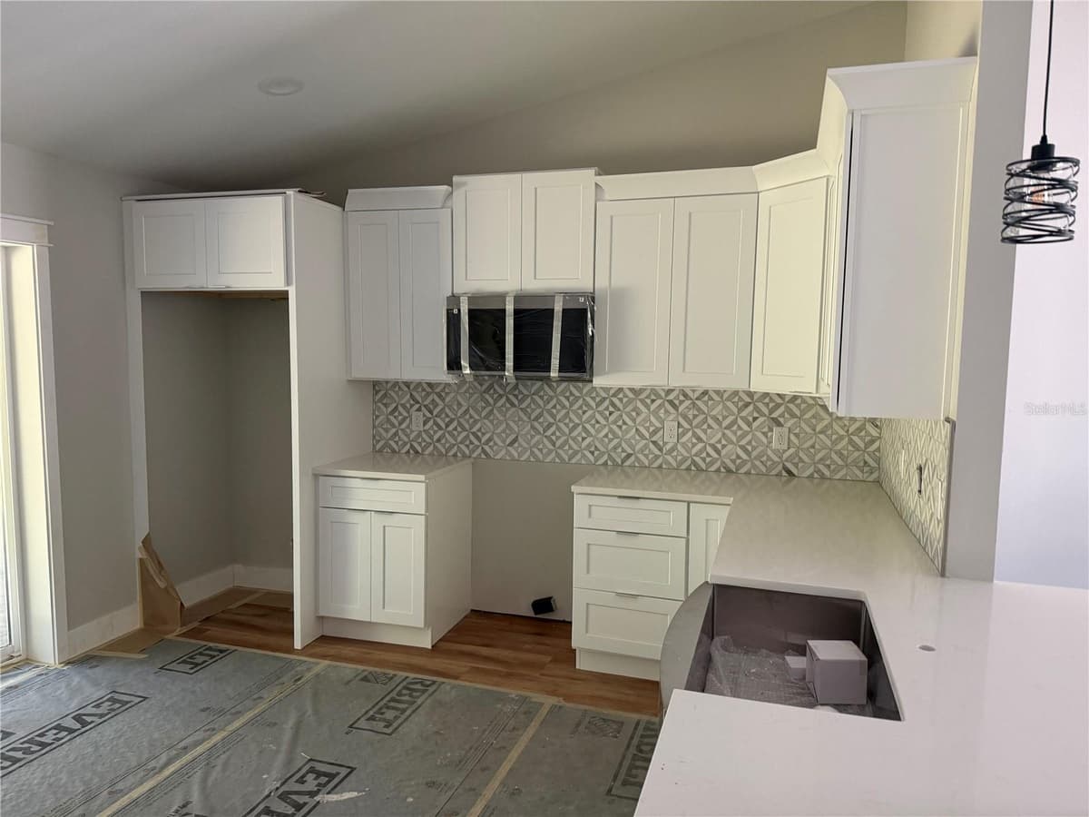 62 EMERSON DRIVE — photo 4 of 5