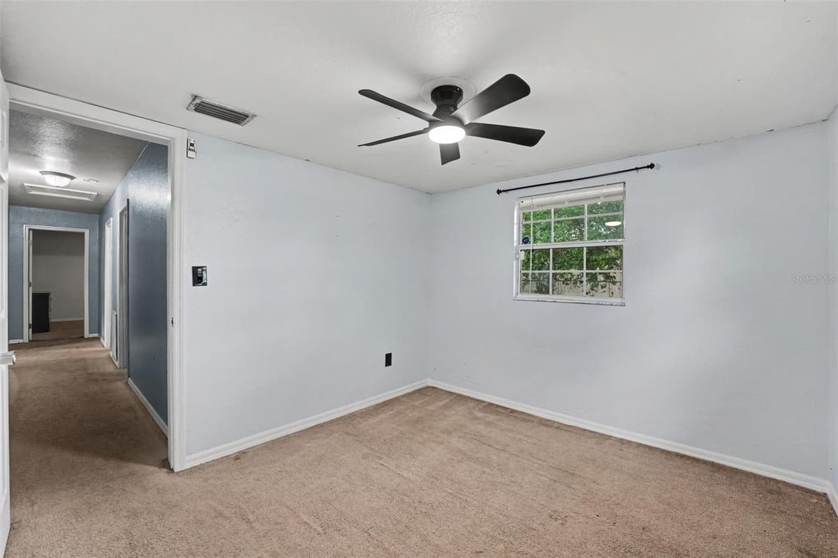 406 PHOSPHATE BOULEVARD — photo 17 of 26