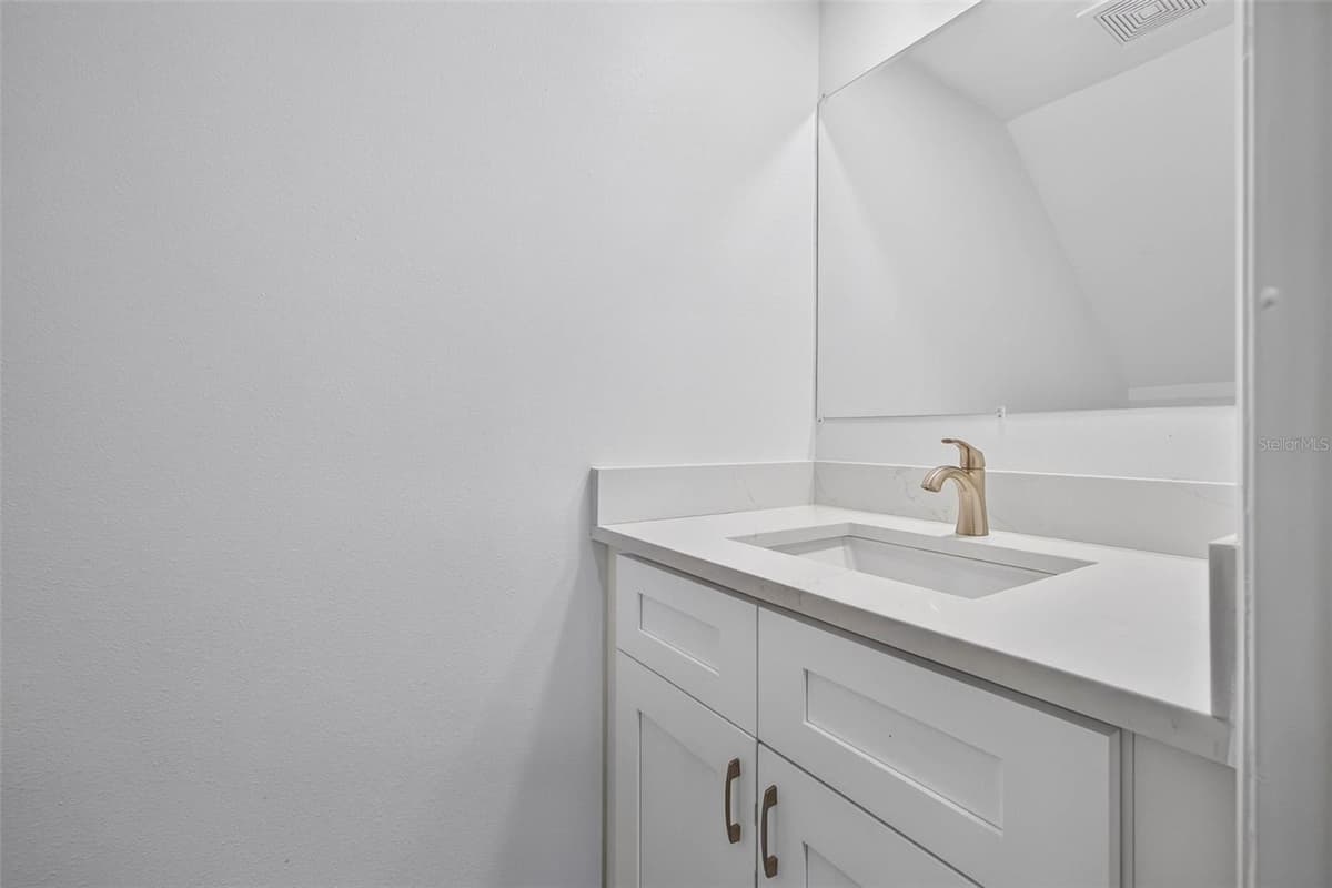9005 PEBBLE CREEK DRIVE — photo 12 of 26