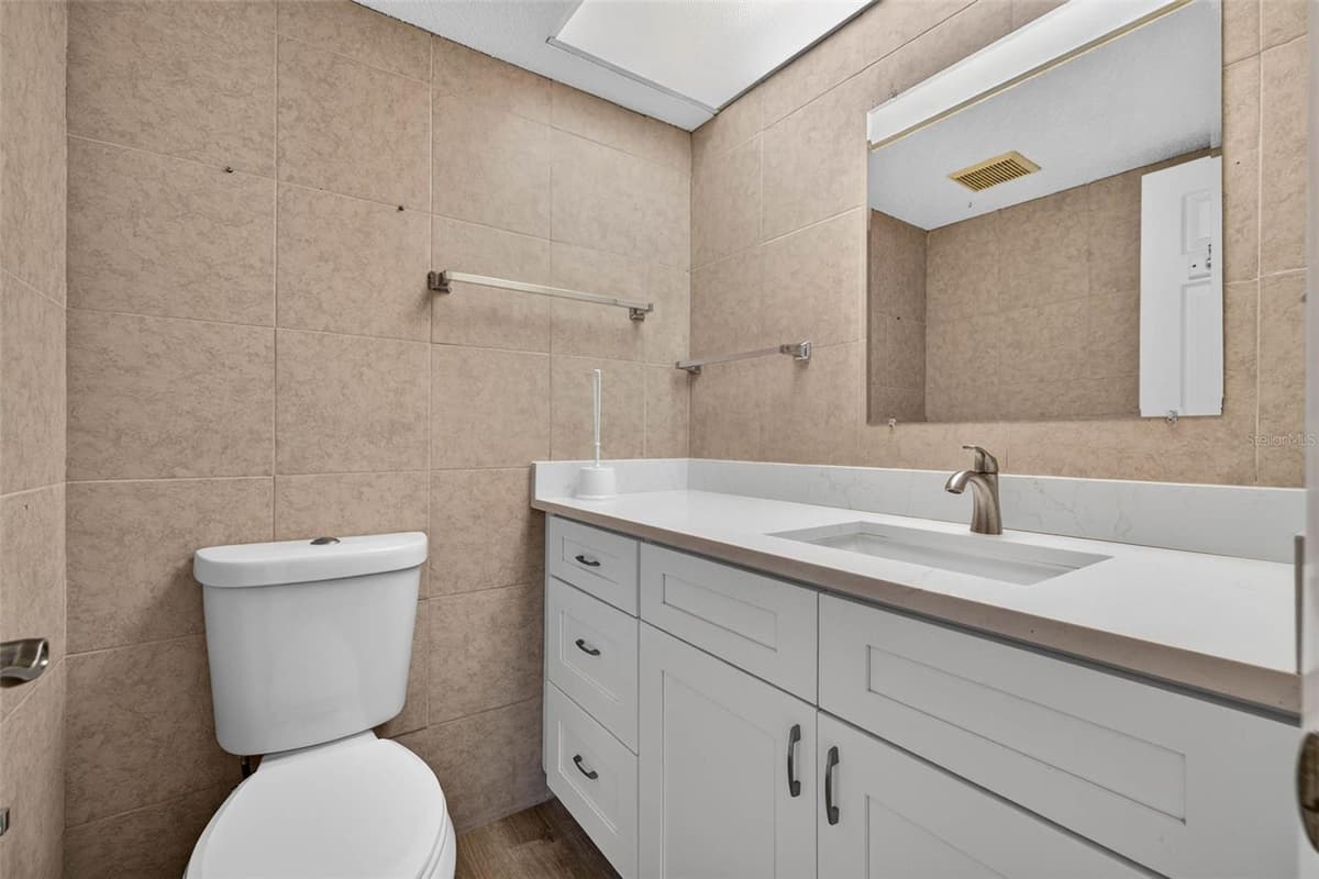 9005 PEBBLE CREEK DRIVE — photo 20 of 26