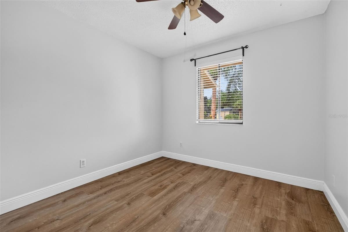 9005 PEBBLE CREEK DRIVE — photo 18 of 26