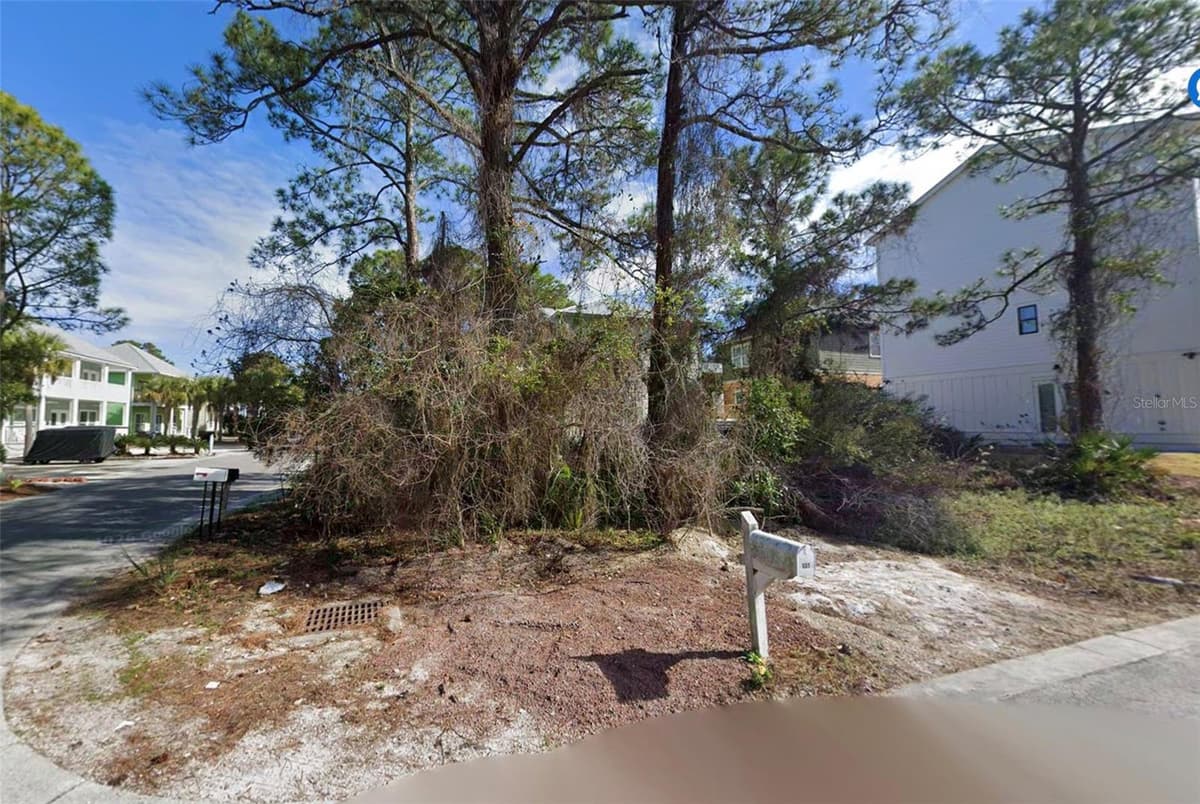 150 REDFISH CIRCLE — photo 2 of 5