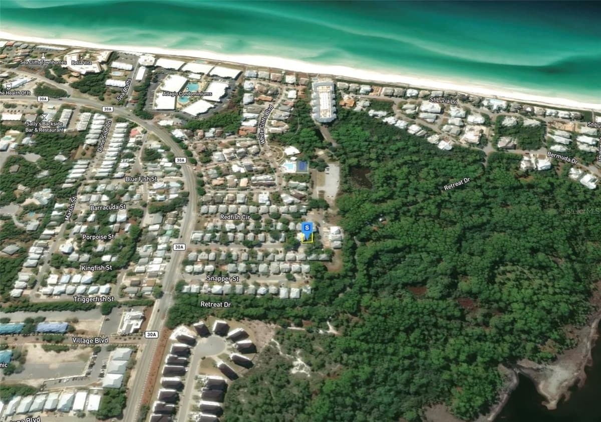 150 REDFISH CIRCLE — photo 3 of 5