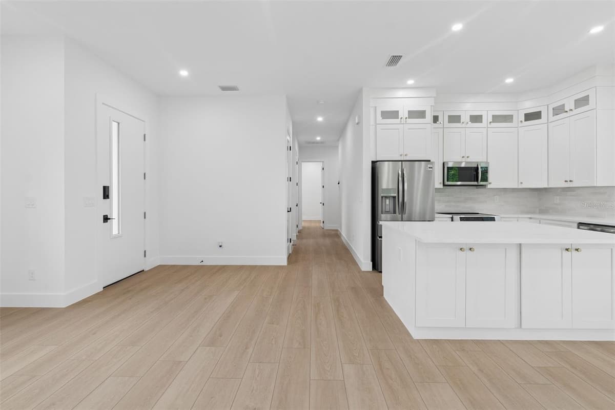 2277 SIMONTON AVENUE — photo 49 of 70