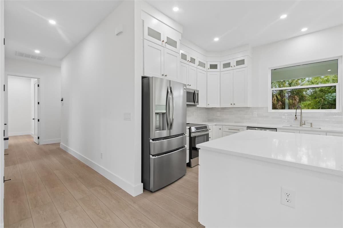 2277 SIMONTON AVENUE — photo 44 of 70