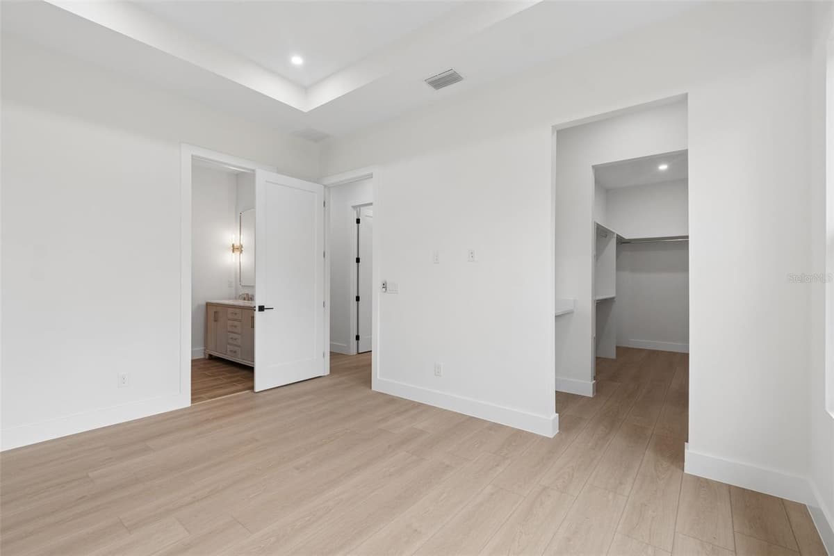 2277 SIMONTON AVENUE — photo 40 of 70