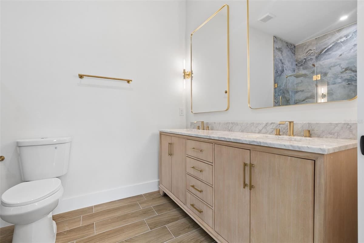2277 SIMONTON AVENUE — photo 43 of 70