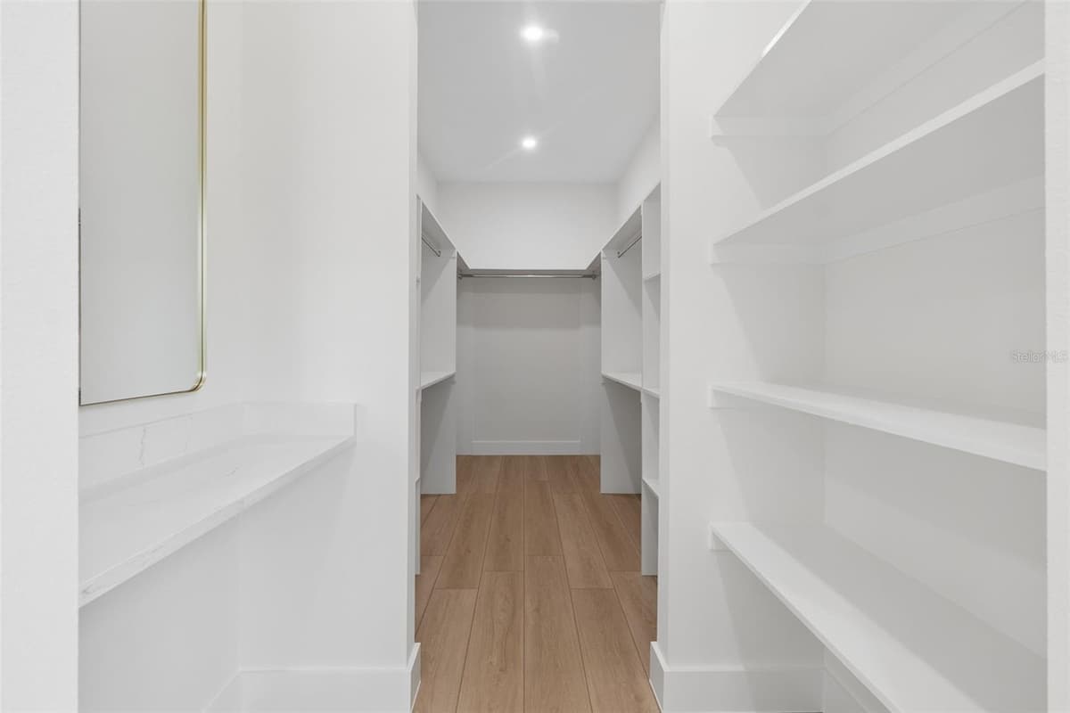 2277 SIMONTON AVENUE — photo 37 of 70