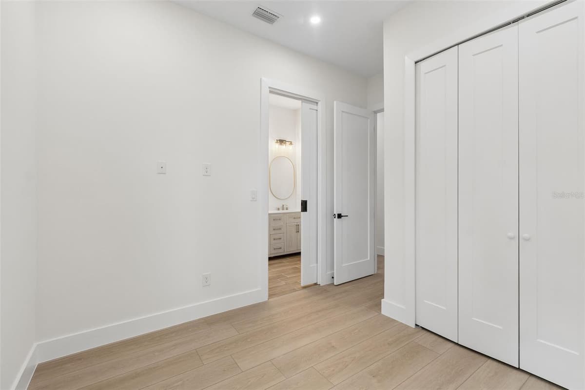 2277 SIMONTON AVENUE — photo 25 of 70