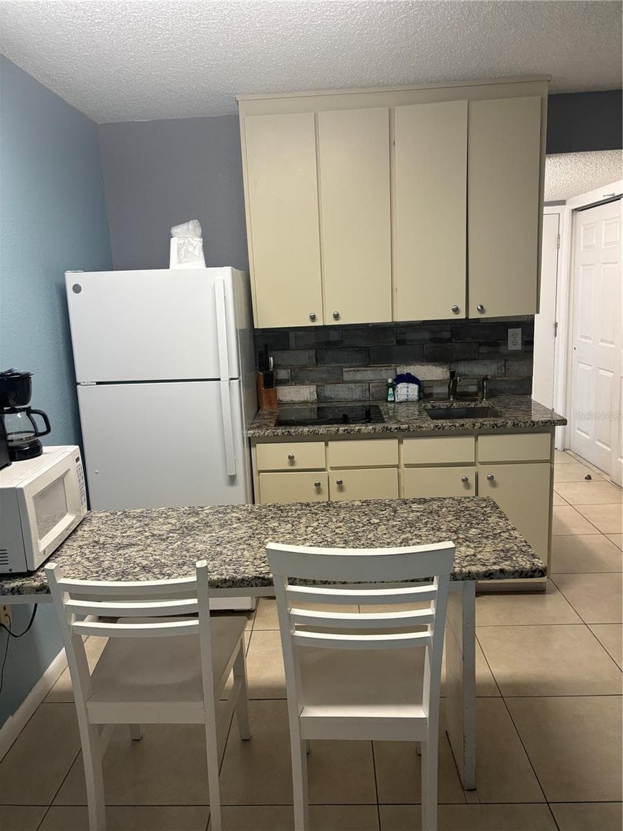 9980 GULF BOULEVARD — photo 9 of 19