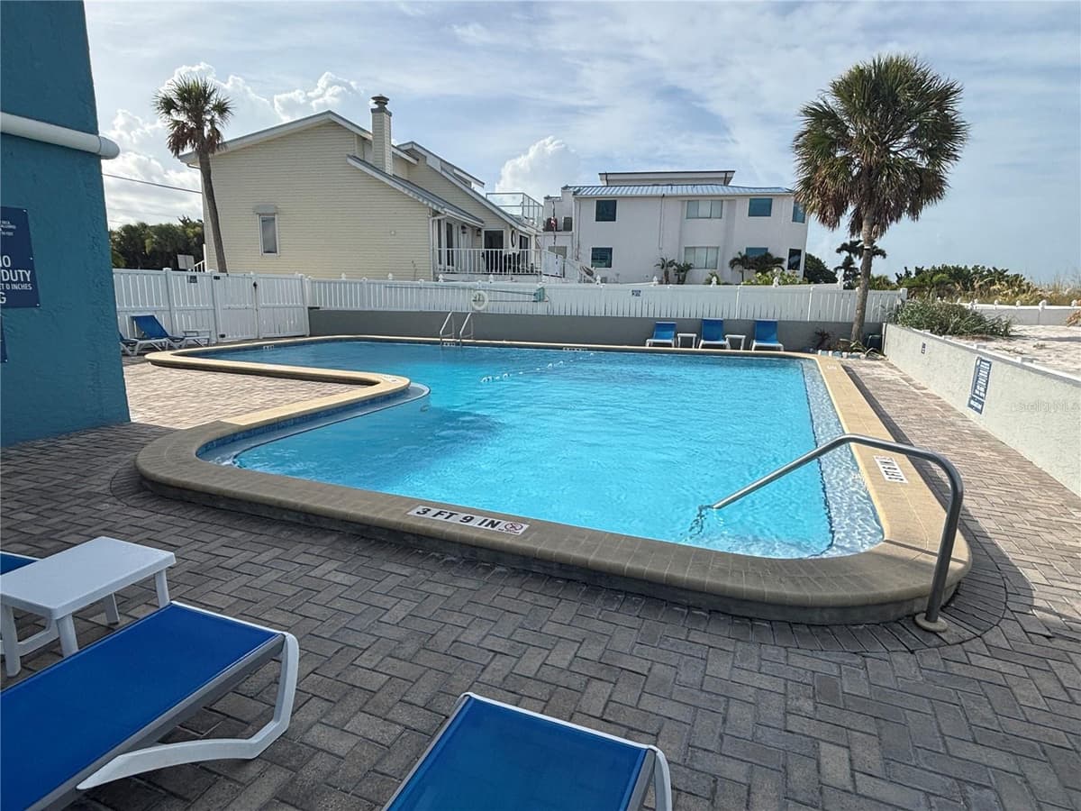 9980 GULF BOULEVARD — photo 18 of 19