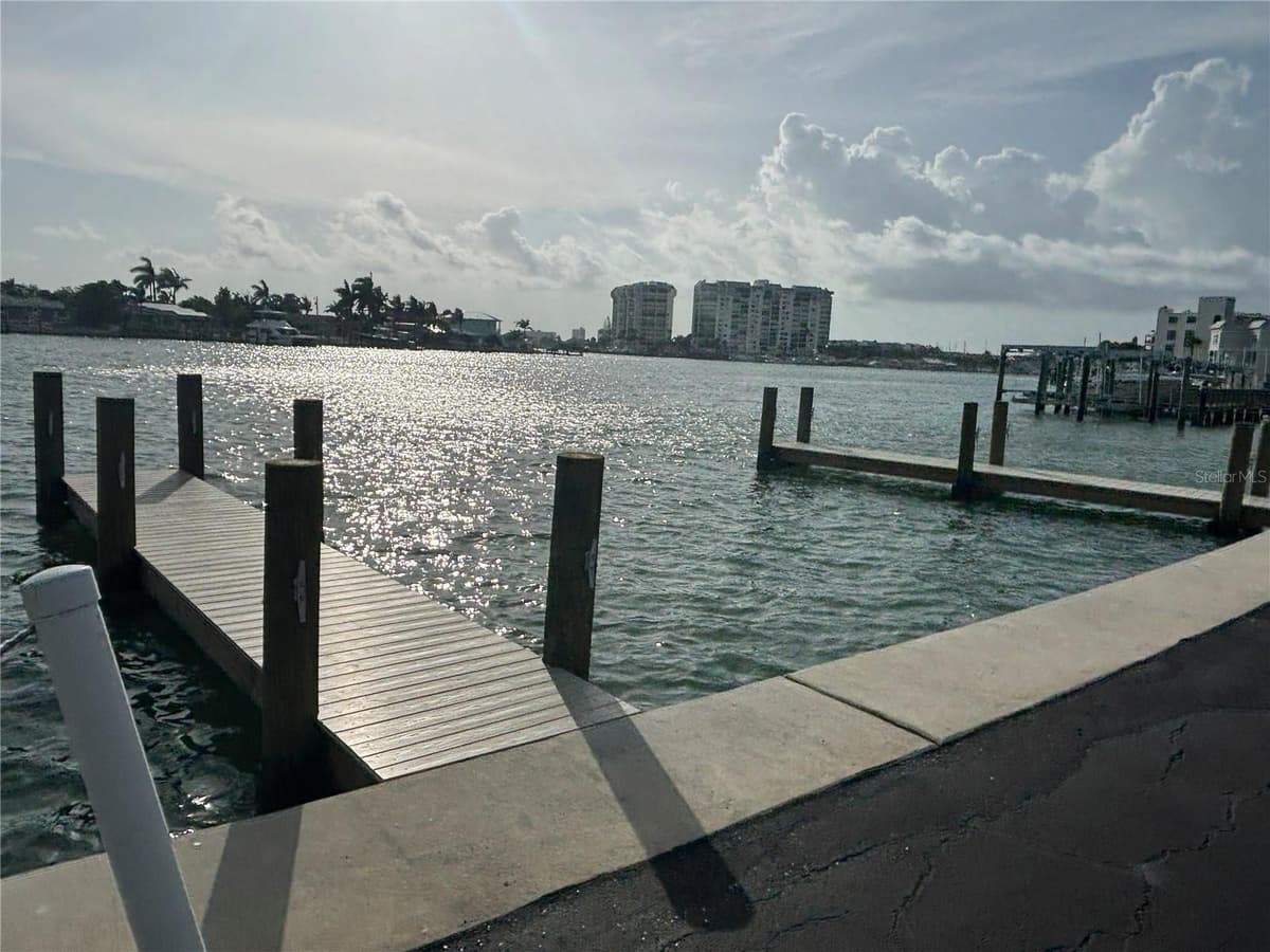 9980 GULF BOULEVARD — photo 16 of 19