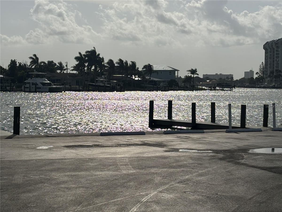 9980 GULF BOULEVARD — photo 15 of 19