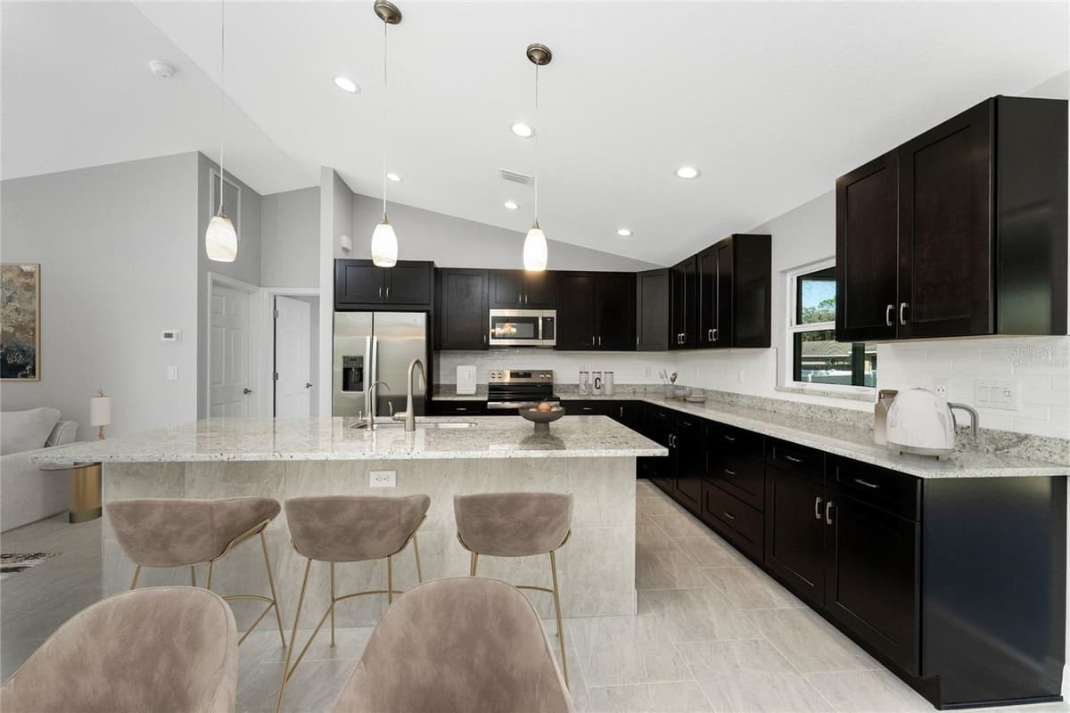 3113 VIRGIL STREET — photo 11 of 34