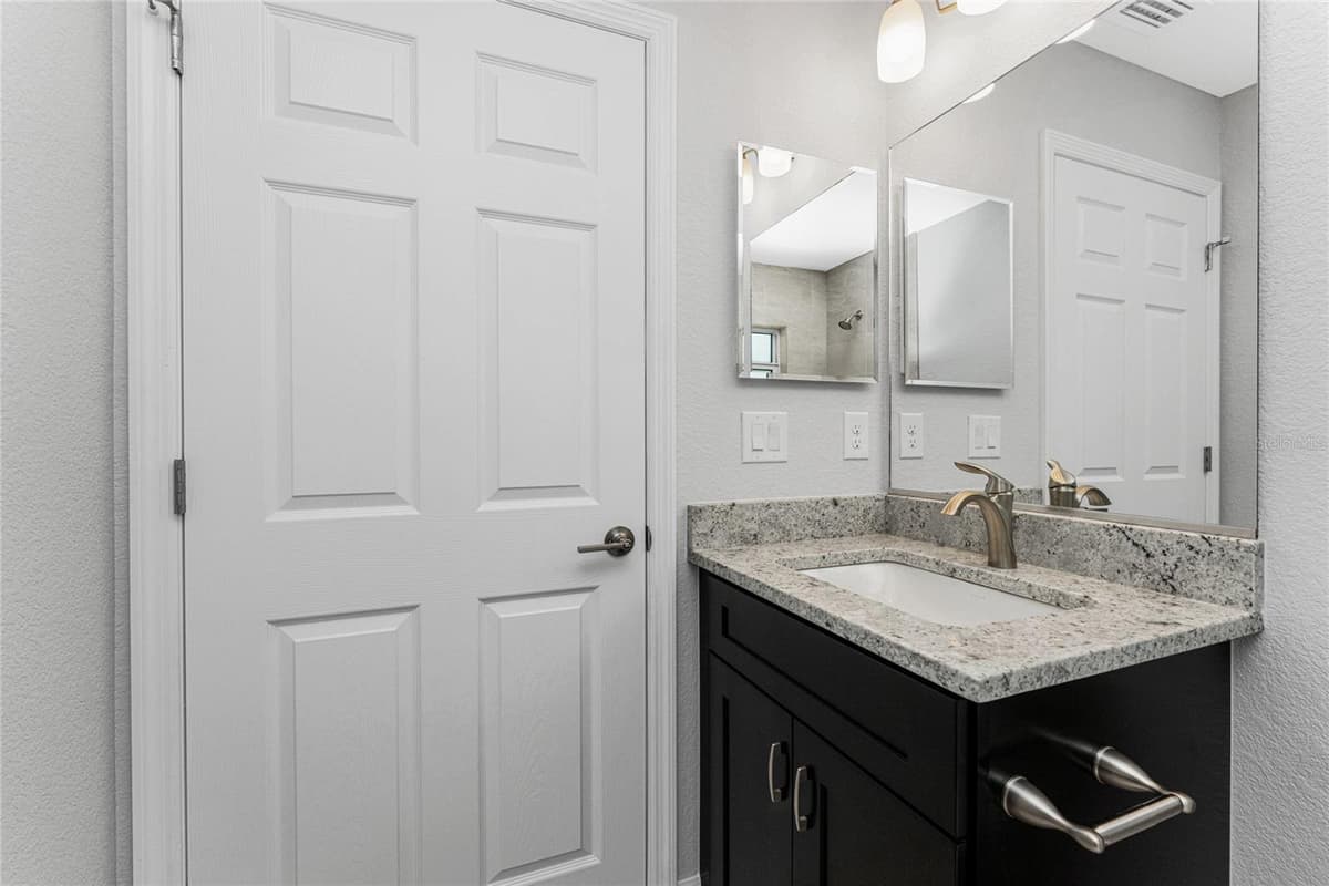 3113 VIRGIL STREET — photo 23 of 34