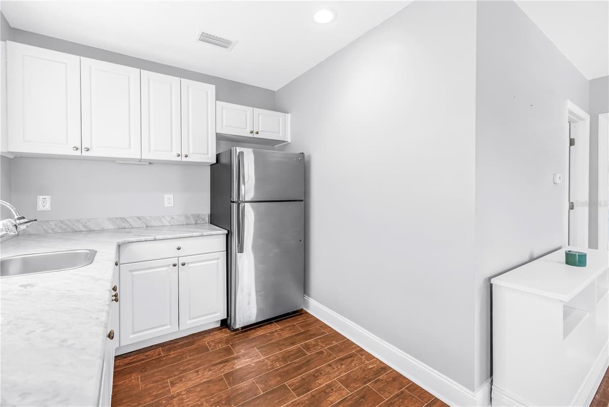 519 31ST AVENUE — photo 10 of 18