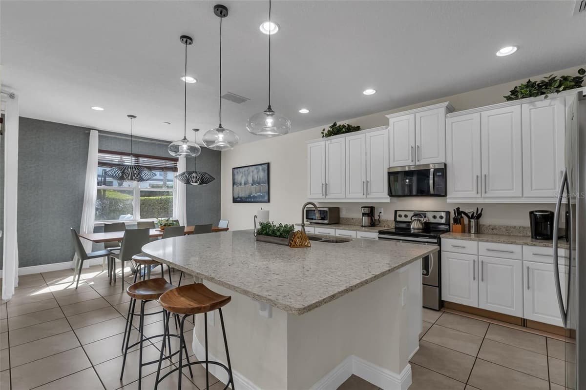 7685 FAIRFAX DRIVE — photo 5 of 52