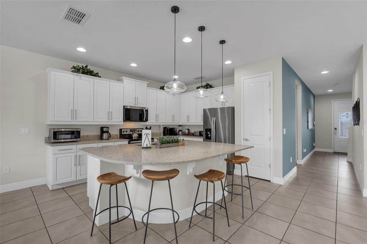 7685 FAIRFAX DRIVE — photo 7 of 52
