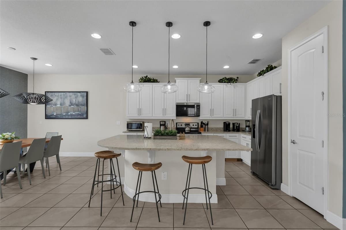 7685 FAIRFAX DRIVE — photo 6 of 52