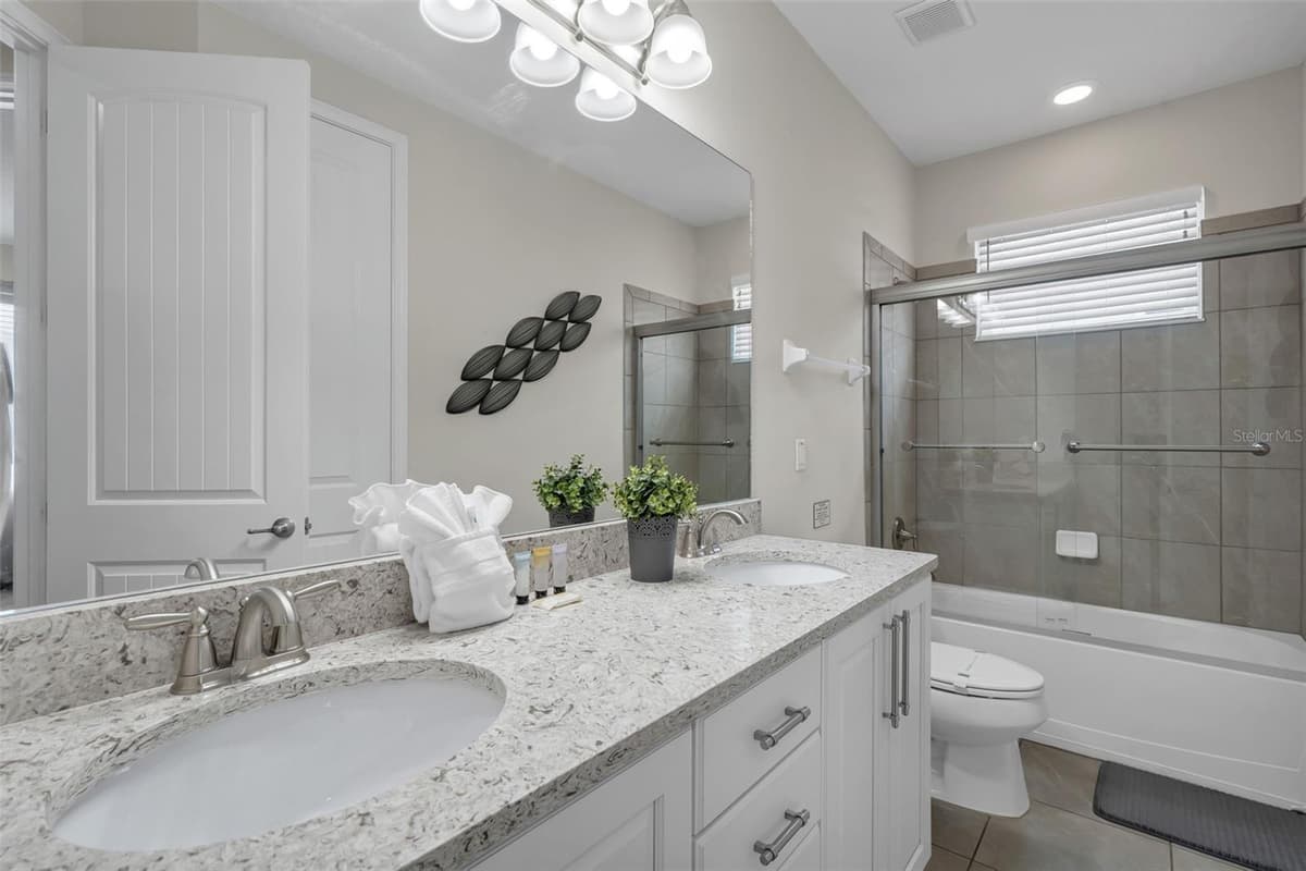 7685 FAIRFAX DRIVE — photo 20 of 52