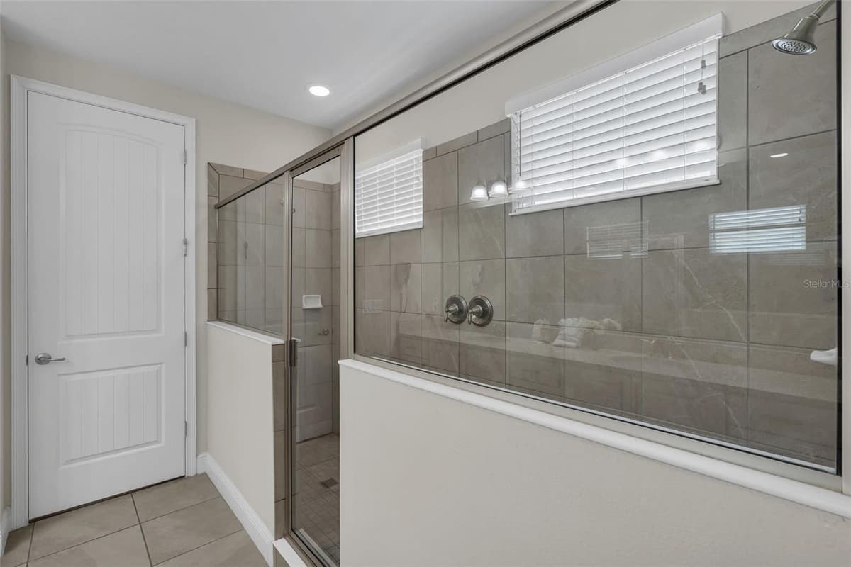 7685 FAIRFAX DRIVE — photo 25 of 52