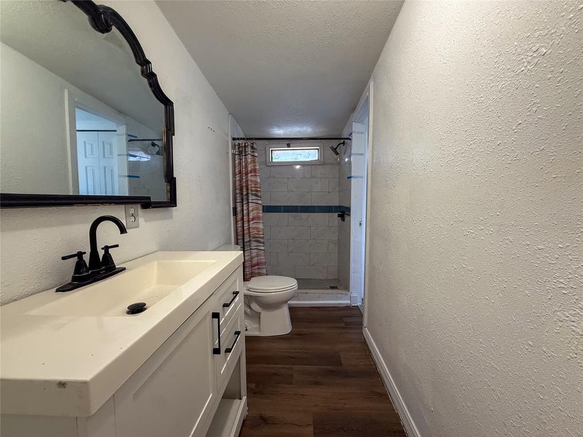 18920 3RD AVENUE — photo 17 of 20