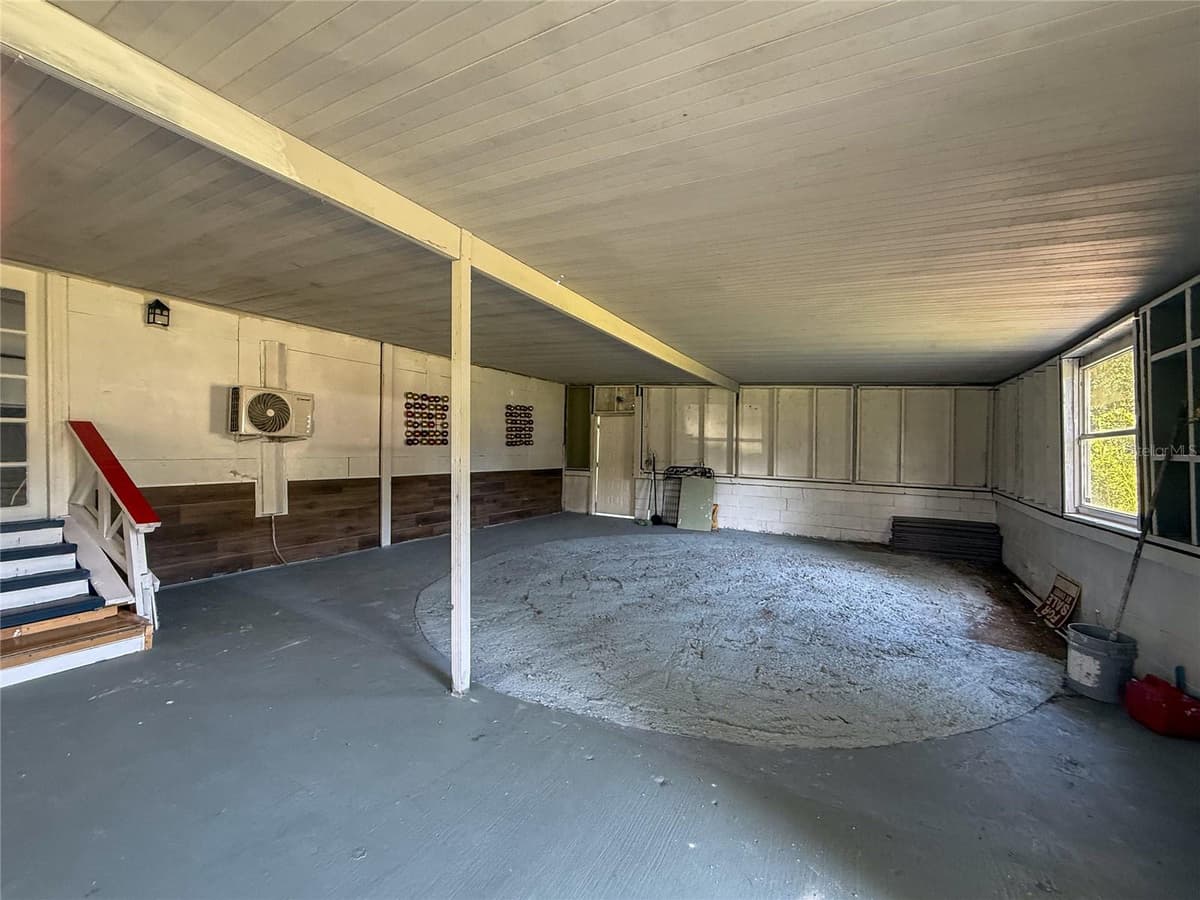 18920 3RD AVENUE — photo 19 of 20