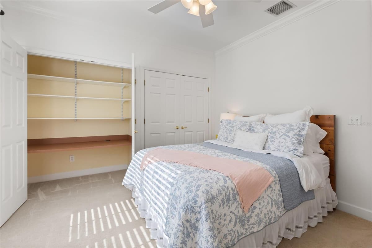 9718 QUIET LANE — photo 14 of 47
