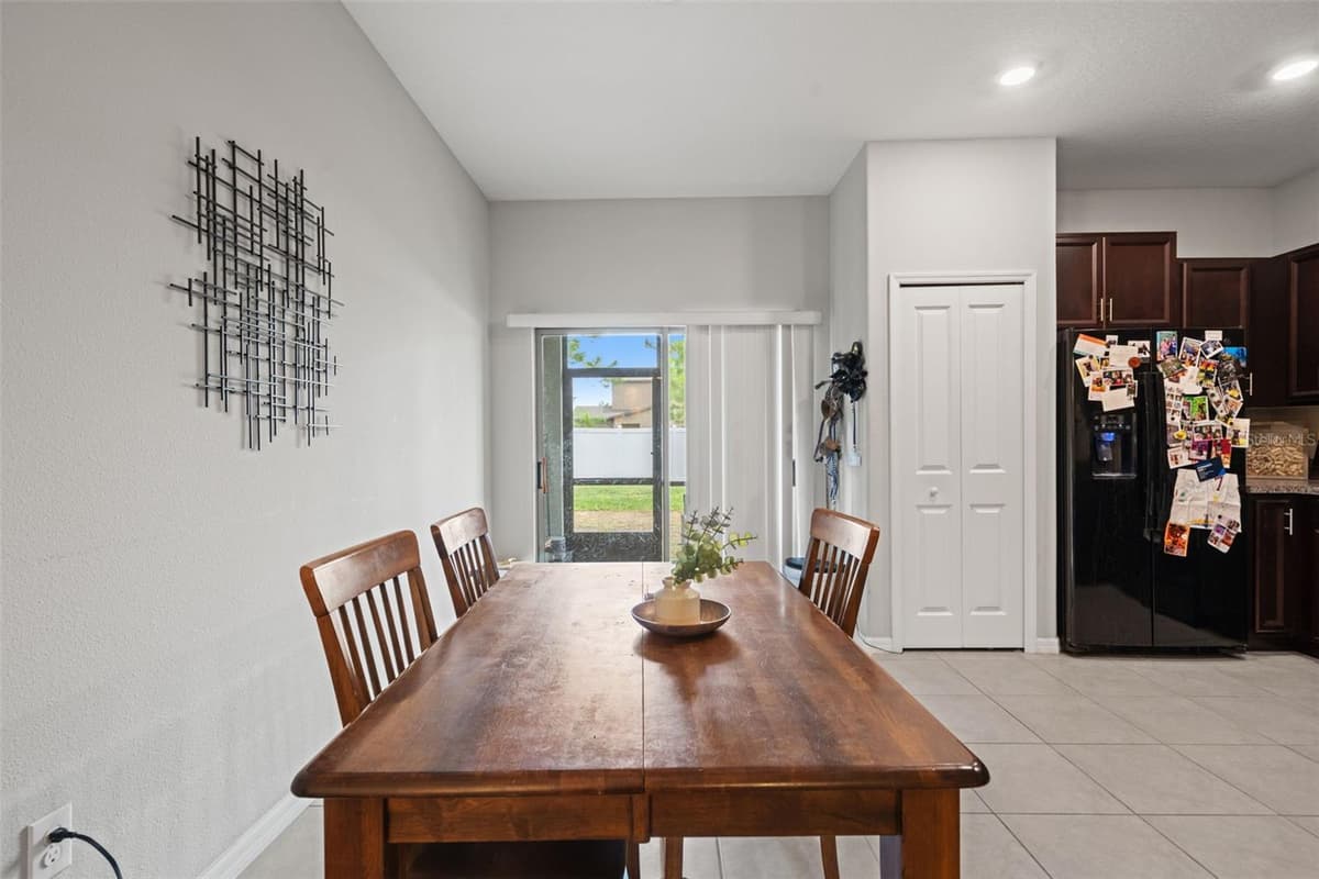 7627 FRENCH MARIGOLD AVENUE — photo 17 of 70