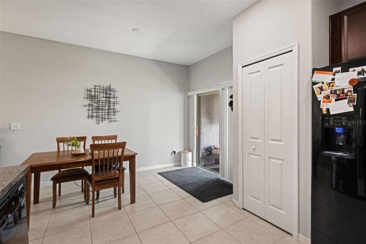 7627 FRENCH MARIGOLD AVENUE — photo 18 of 70