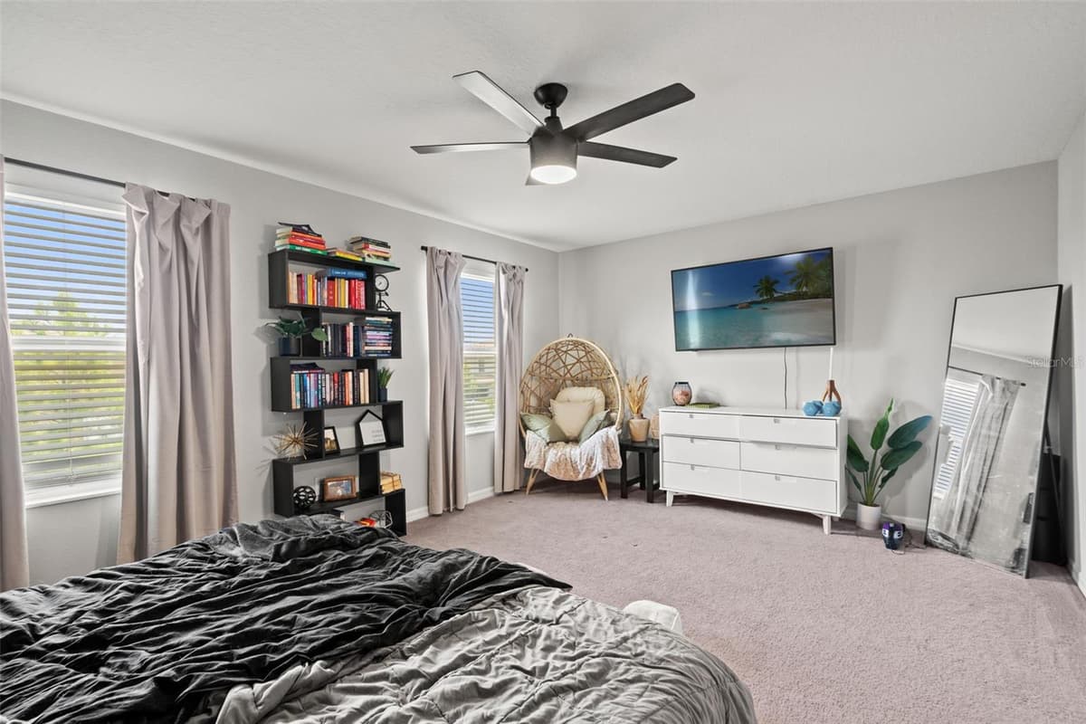 7627 FRENCH MARIGOLD AVENUE — photo 33 of 70