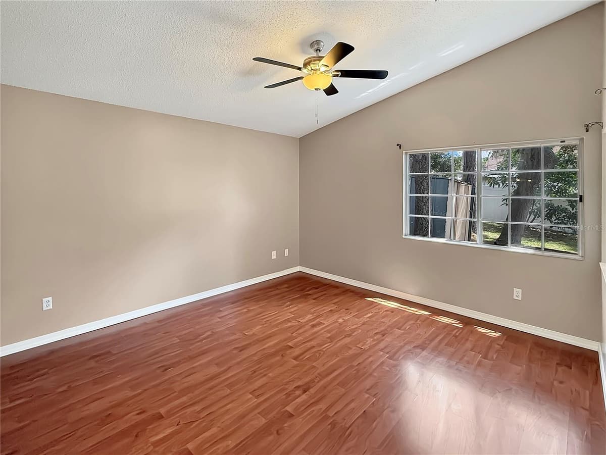 506 HARVARD PLACE — photo 14 of 25