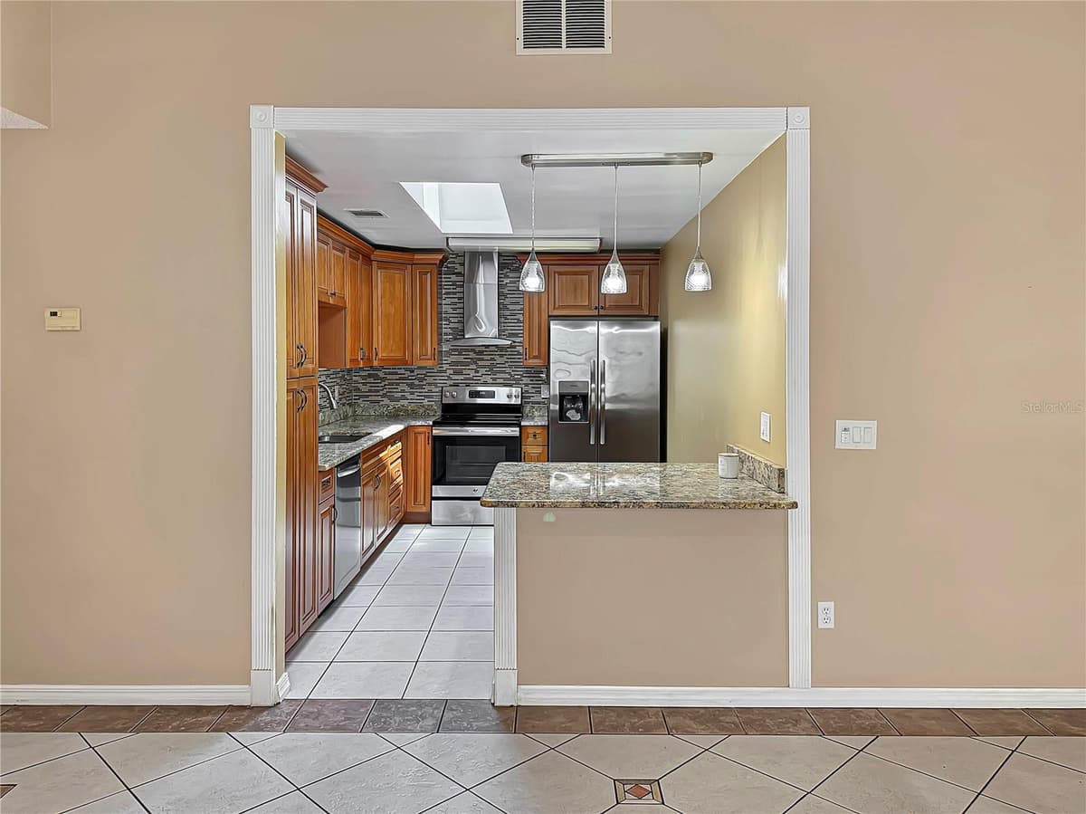 506 HARVARD PLACE — photo 8 of 25