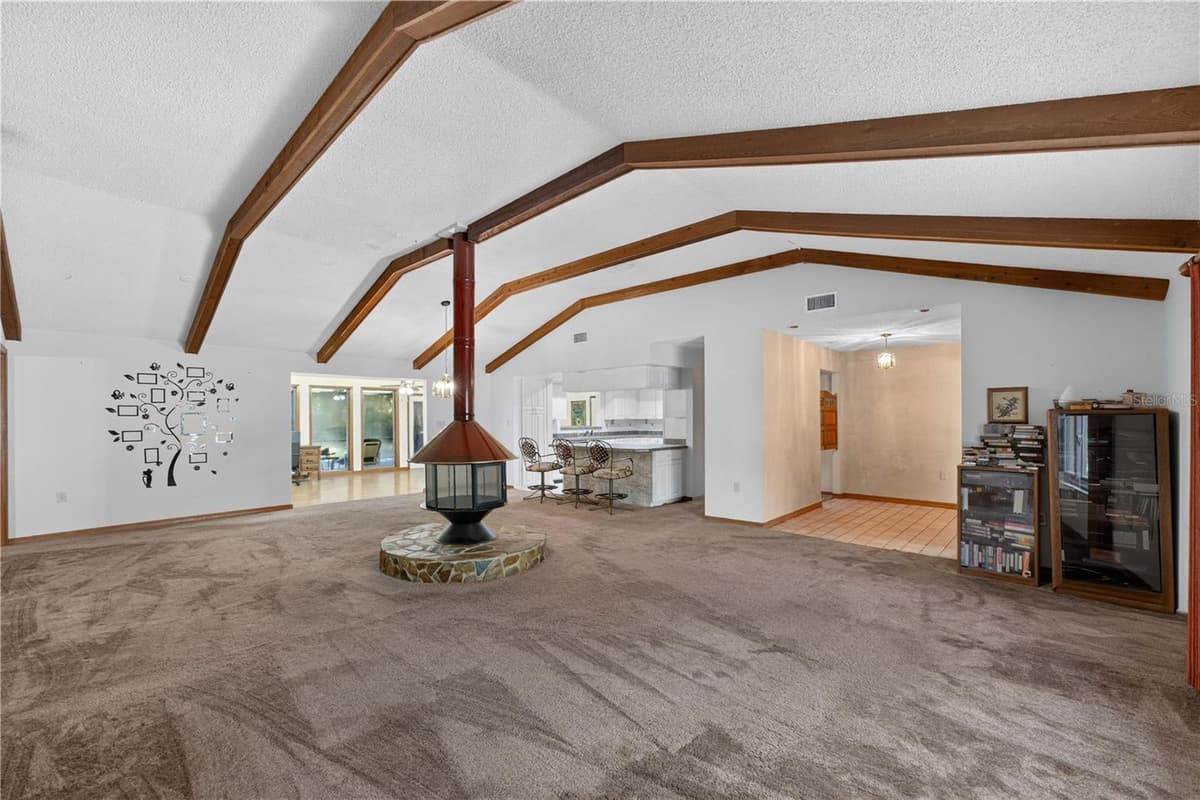 3385 WOODBERRY COURT — photo 5 of 49