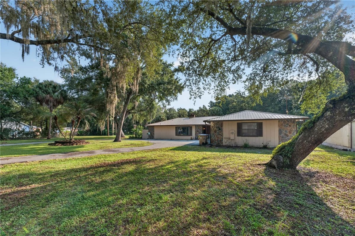 3385 WOODBERRY COURT — photo 43 of 49