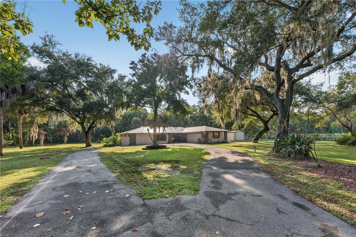 3385 WOODBERRY COURT — photo 42 of 49
