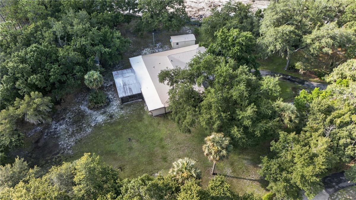 3385 WOODBERRY COURT — photo 3 of 49