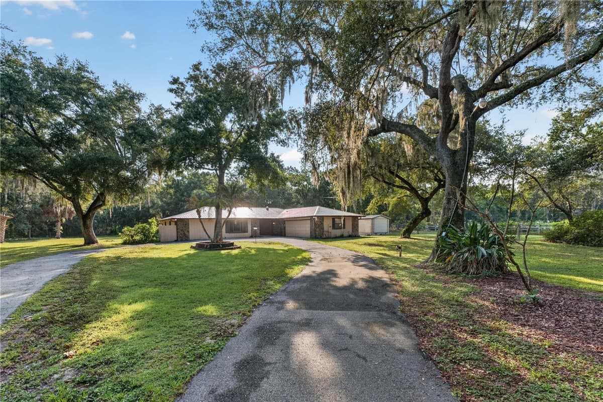 3385 WOODBERRY COURT — photo 41 of 49