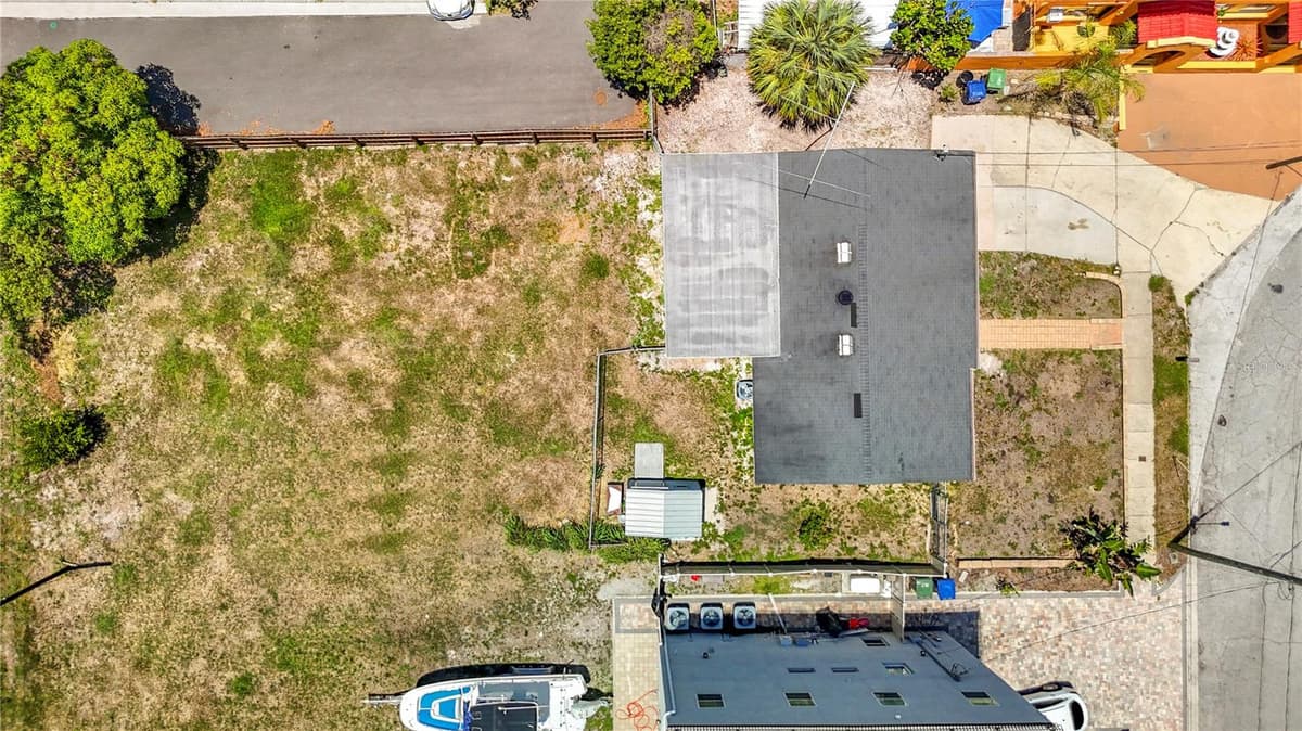 2304 HIGHLAND AVENUE — photo 19 of 31