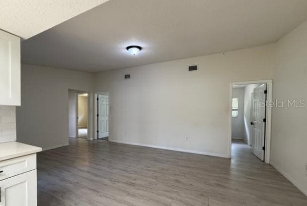 3098 BEACON DRIVE — photo 15 of 41